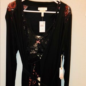 Two piece Nursery gown and robe. New!